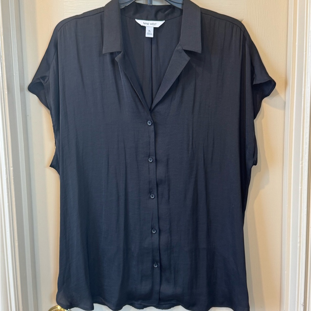 Nine West Black Button Down Shirt with Classic Design